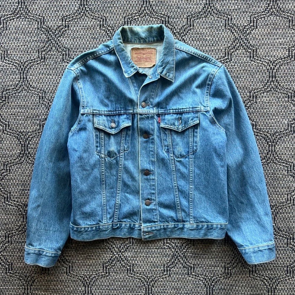 Vintage Levi's Jacket Mens 48 Blue Medium Wash Denim Trucker Type 3 Western